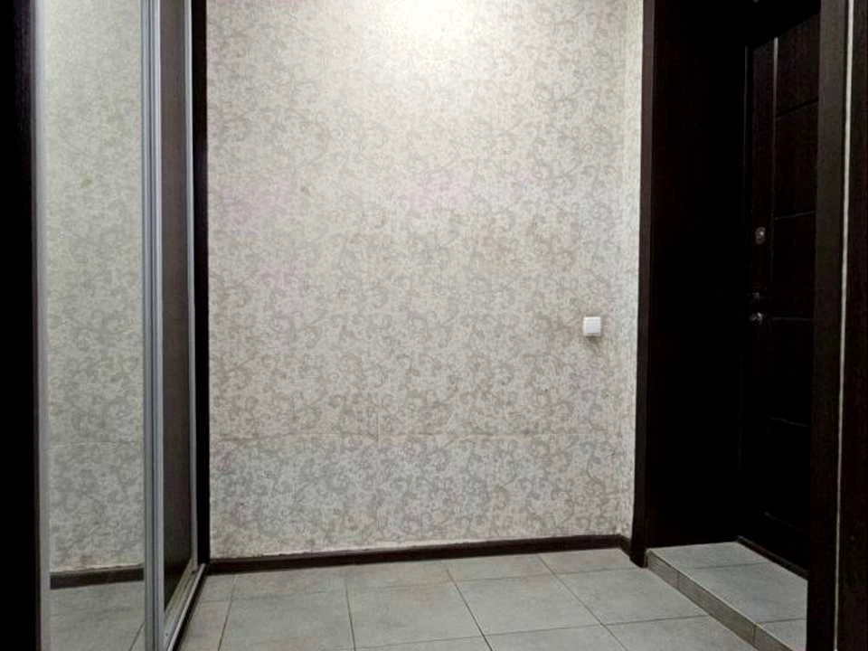 Квартира. Кам'янське, Кам'янське (Дніпродзержинськ), Відродж