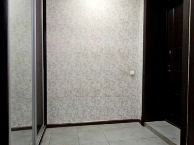 Квартира. Кам'янське, Кам'янське (Дніпродзержинськ), Відродж