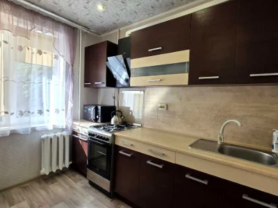 Квартира. Каменское, Каменское (Днепродзержинск), Иван М
