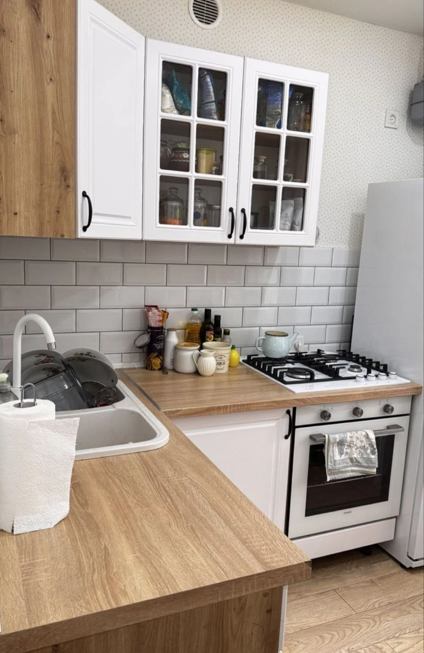 Sale of a 2-room apartment in the center for $29,000