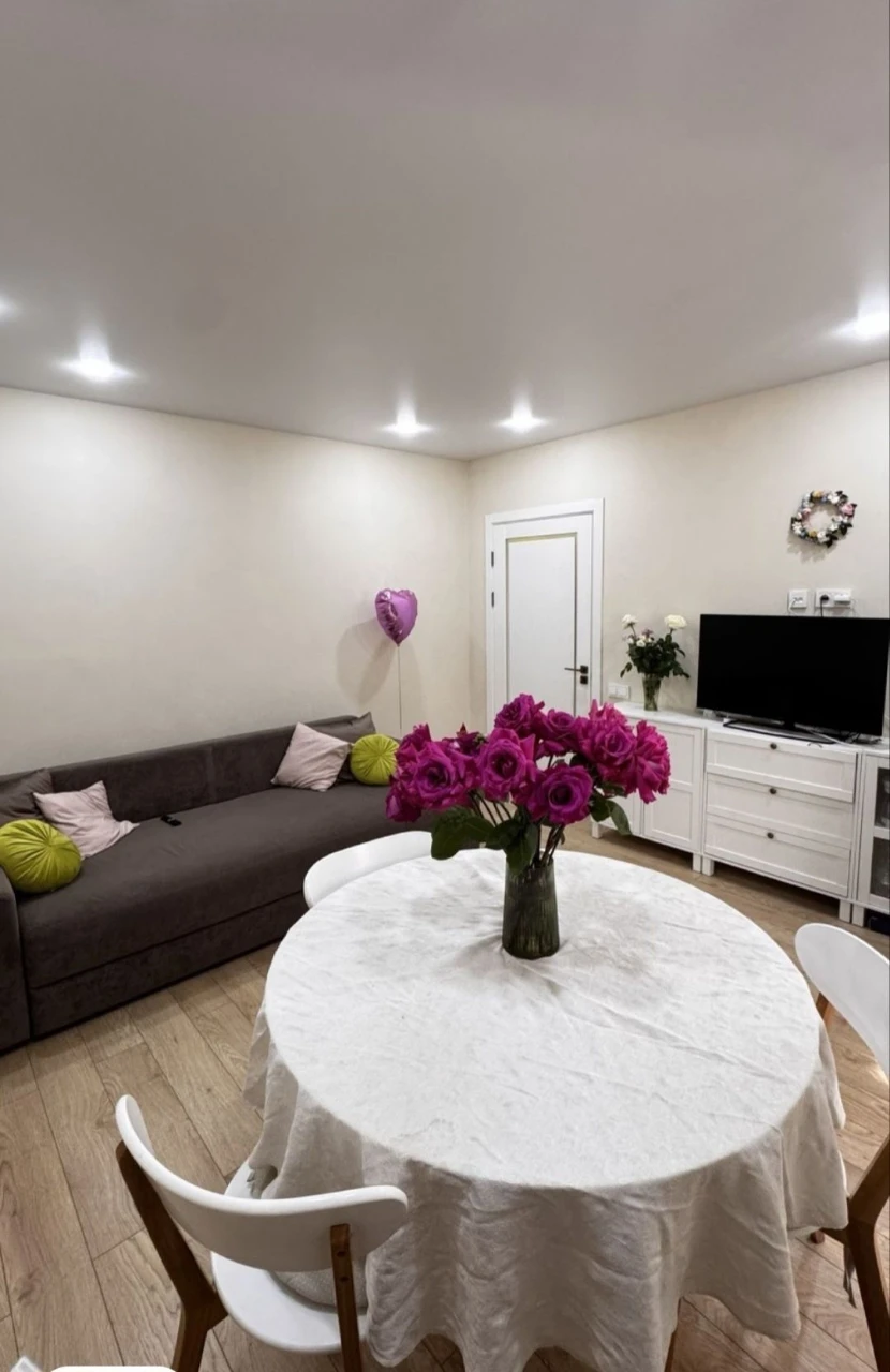 Sale of a 2-room apartment in the center for $29,000