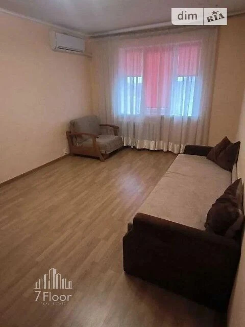 For sale 1-room apartment 37 sq. m. on Teremkivska Street 21 • ID 346
