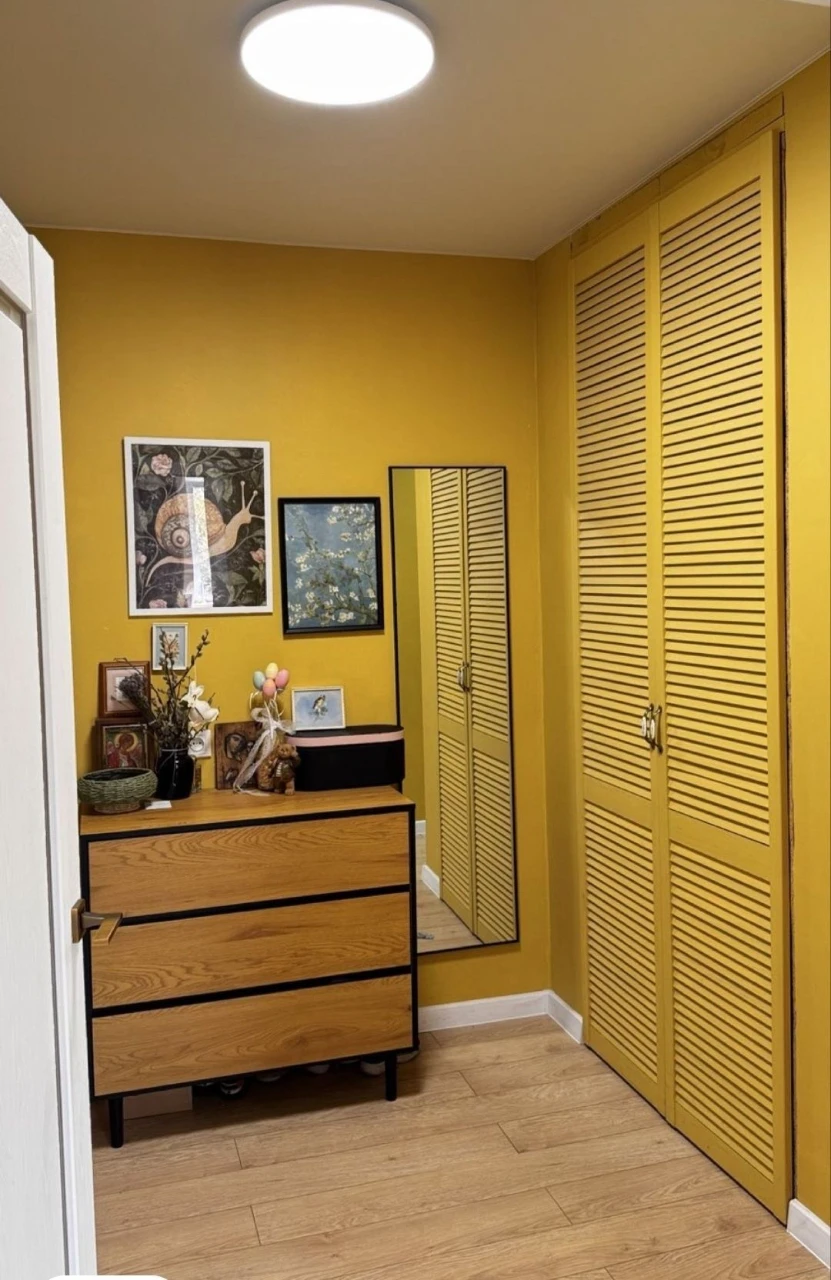 Sale of a 2-room apartment in the center for $29,000