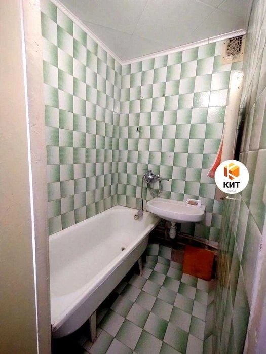 1 room. 32 sq. m. Saltovka, 625 mrn., metro Academician Pavlova, Saltovsko