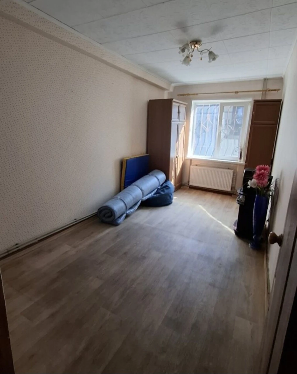 Продається двокімнатна квартира в центрі міста з газовим опаленням. 1/5 поверху