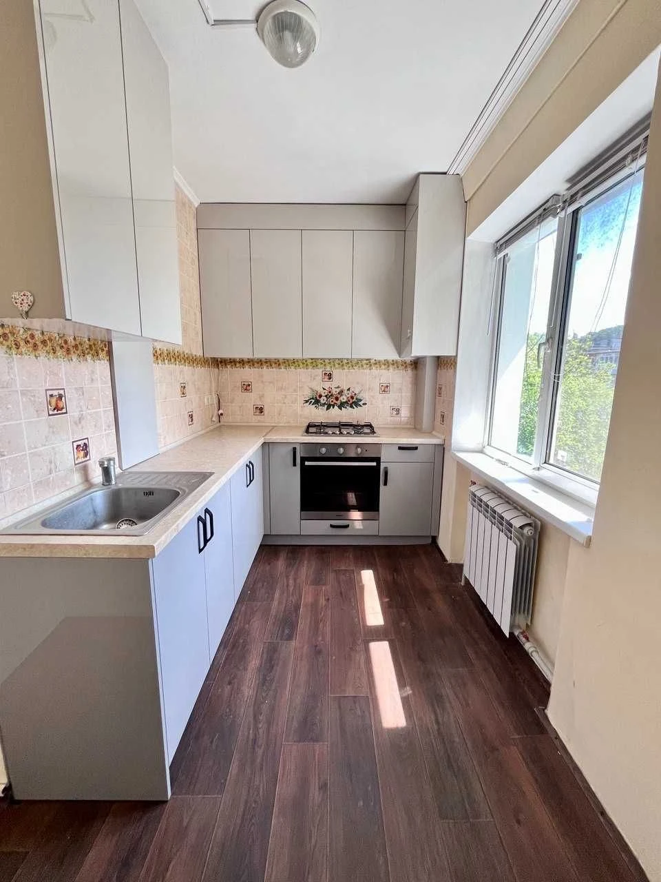 3-room apartment, Burkhana Street, Cheremushki