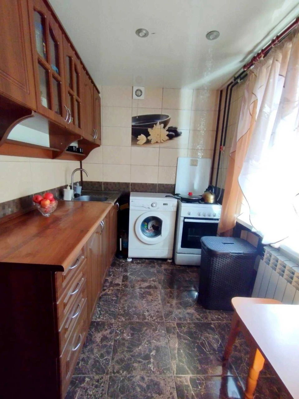 Продам 2х комнатную квартиру Є-Відновлення Ваучер