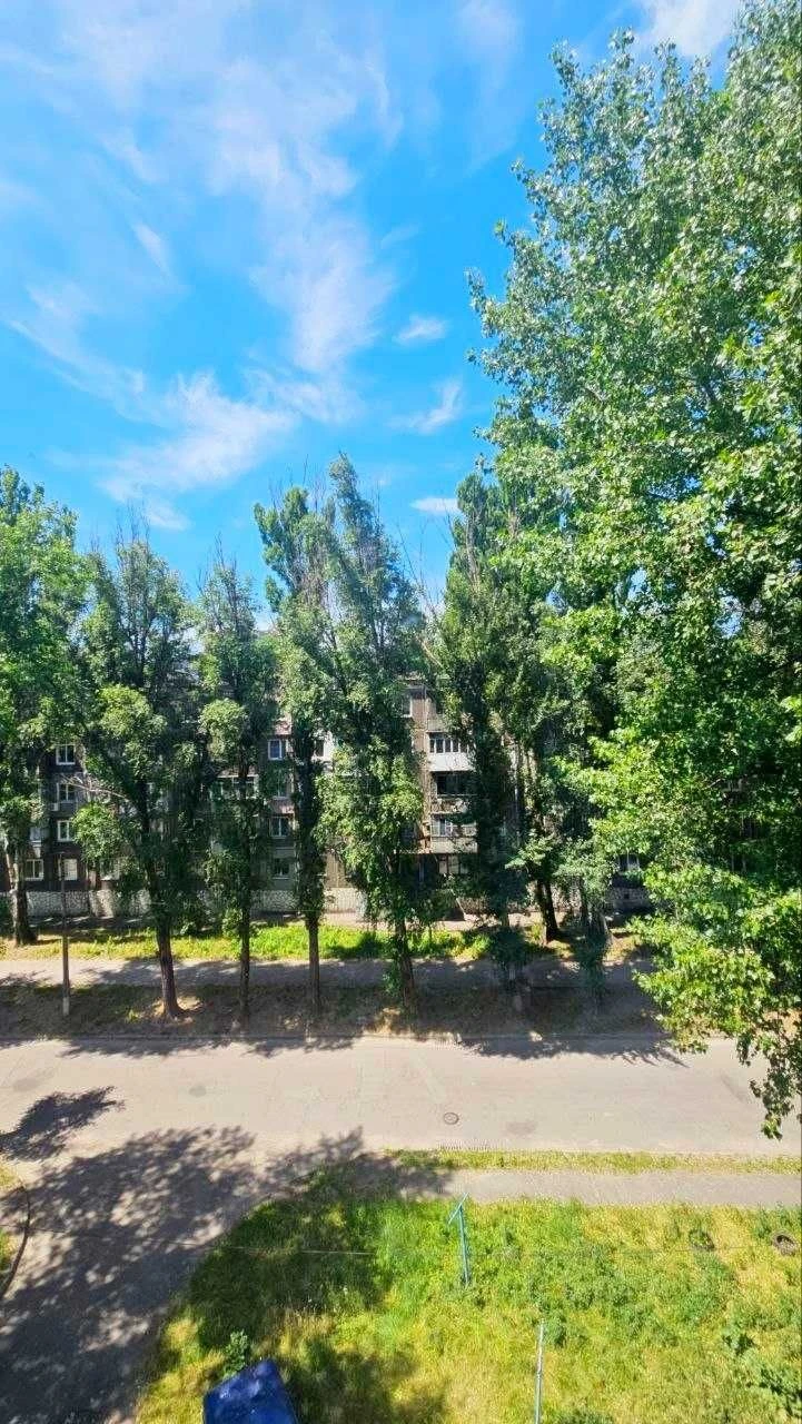 Продам 2х комнатную квартиру Є-Відновлення Ваучер