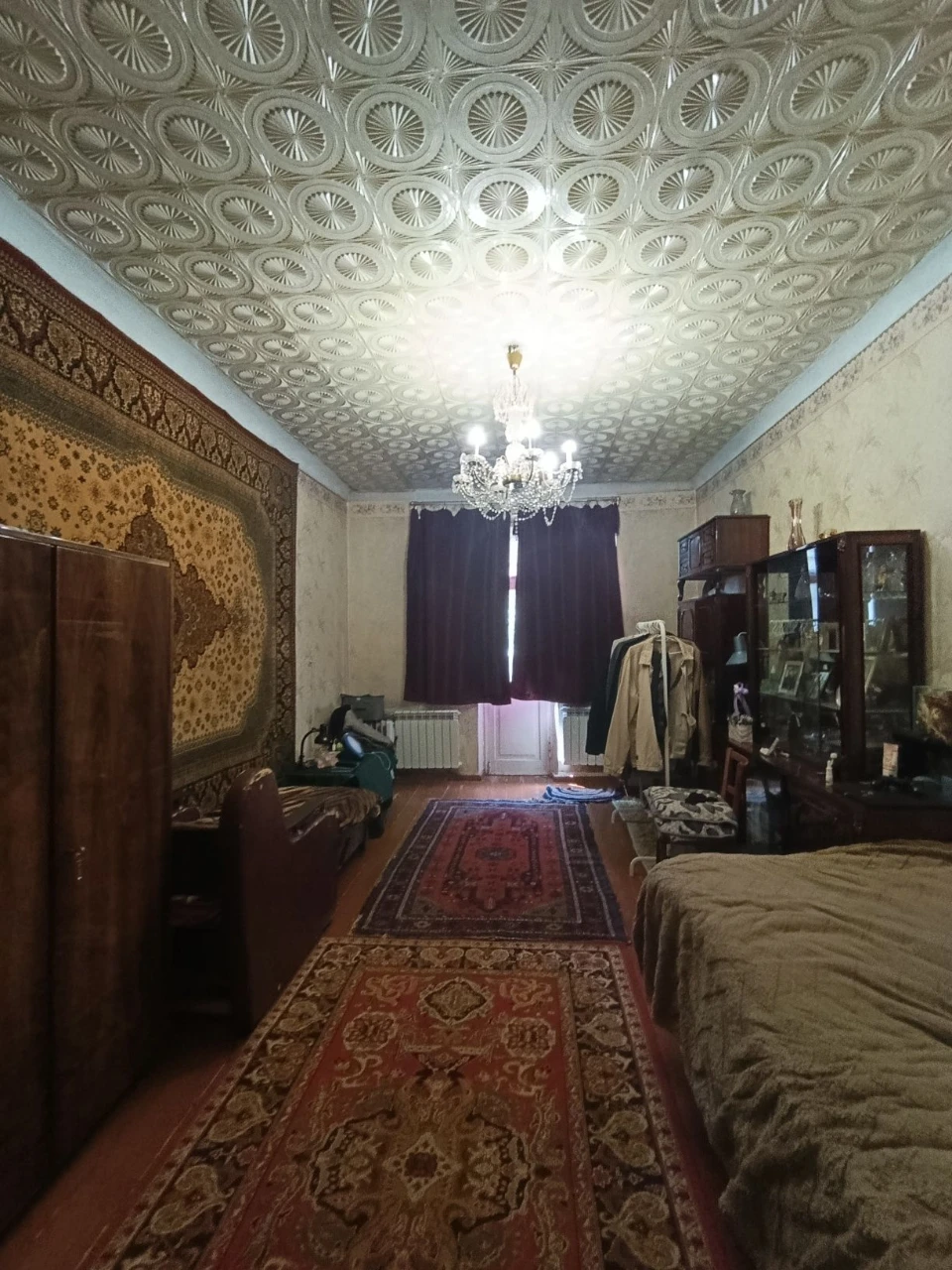 For Sale: 2-room apartment on the right bank