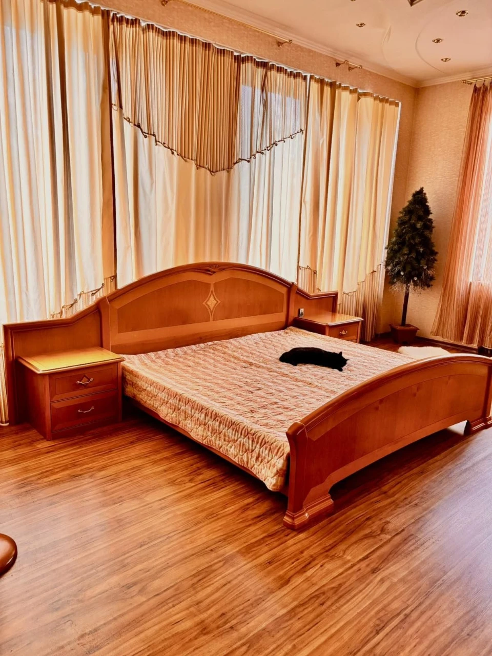 Квартира 150 м² Лівий берег, Монтана