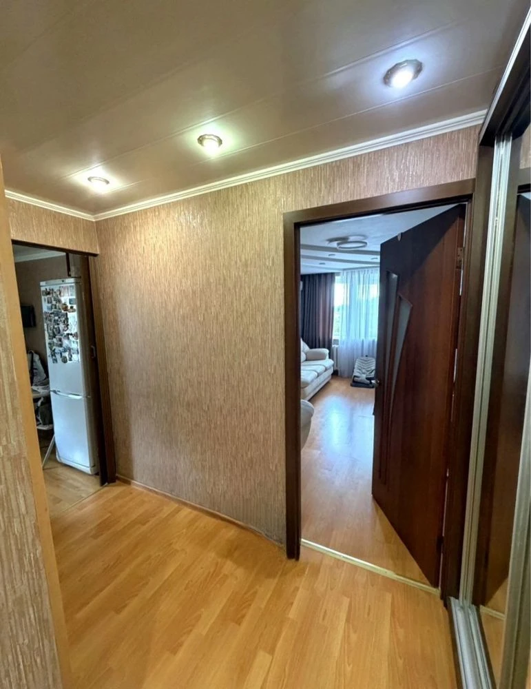 Продається 2-кімнатна квартира в центрі міста