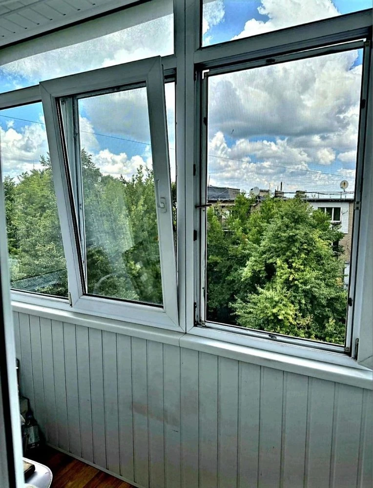 Продається 2-кімнатна квартира в центрі міста
