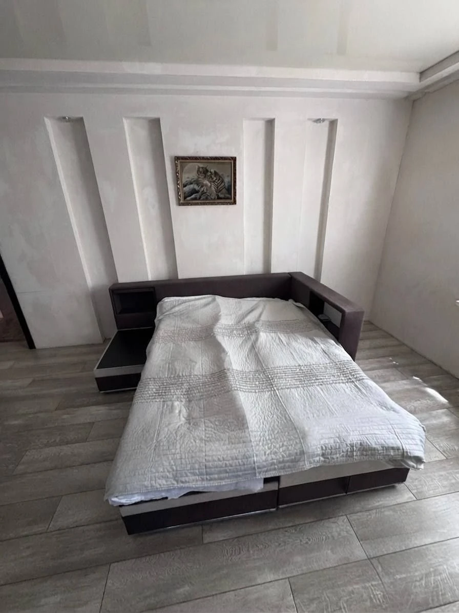 Продаж 2к квартира в центрі міста