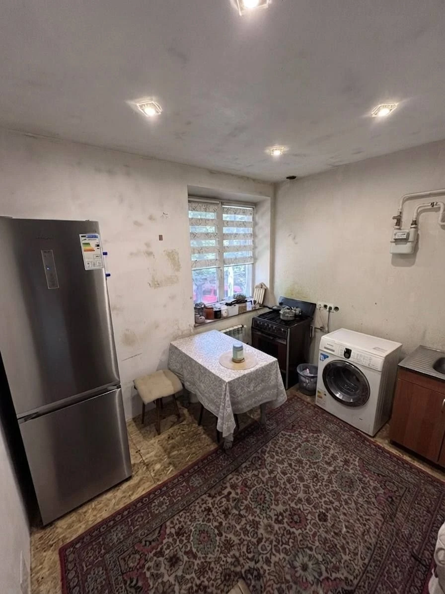Продаж 2к квартира в центрі міста