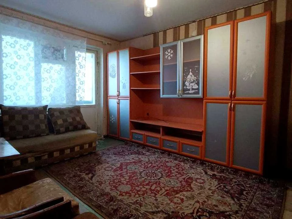 Apartment. Kam'yans'ke, Kam'yans'ke (Dniprozerzhynsk), Kharkivs