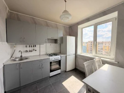 Sale of a 2-room apartment, furniture and appliances, Left Bank, Bud Avenue