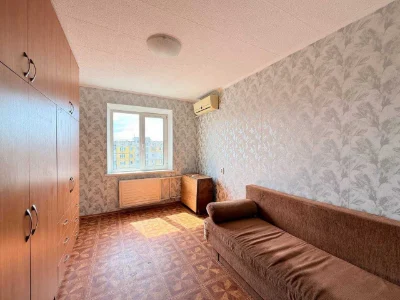 Sale of a 2-room apartment, furniture and appliances, Left Bank, Bud Avenue