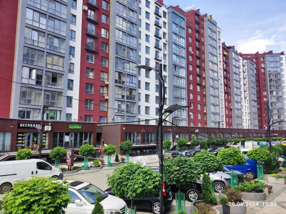 Продаю 2-х ком,ЦЕНТР, КНЯГИНИН, 73,3м.кв Кухня-гостиная