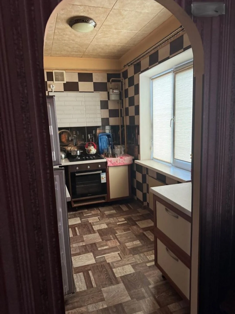 Срочная продажа просторной 4-комнатной квартиры в самом цент