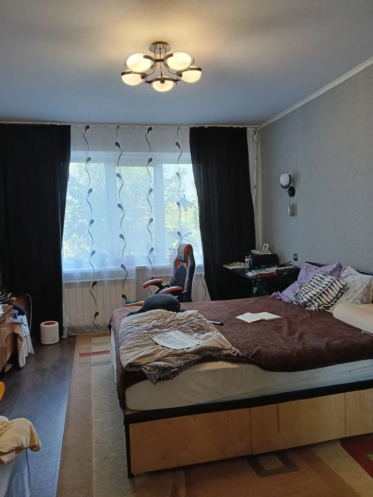 Продається 4-кімнатна квартира, Лівий берег, 2/9