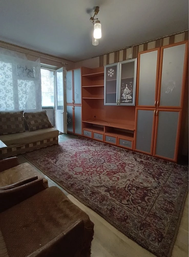 Продається 2-кімнатна квартира, Кам'янське, лівий берег, 1