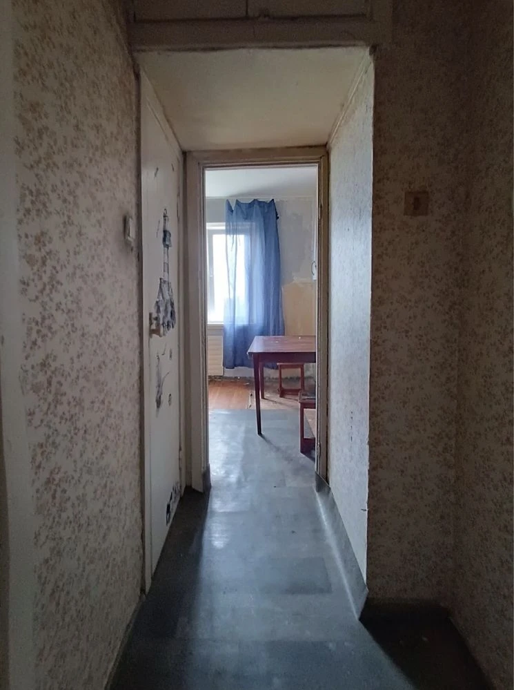 Продається 2-кімнатна квартира, Кам'янське, лівий берег, 1