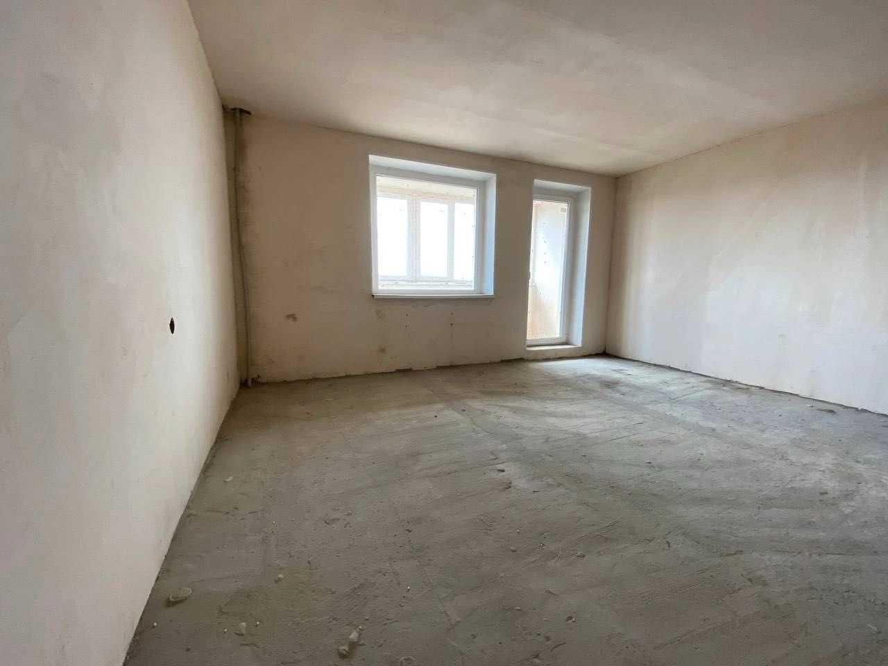 Продам простору 2-кімнатну квартиру 87 м² у центрі Лівого бе