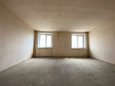 Продам простору 2-кімнатну квартиру 87 м² у центрі Лівого бе
