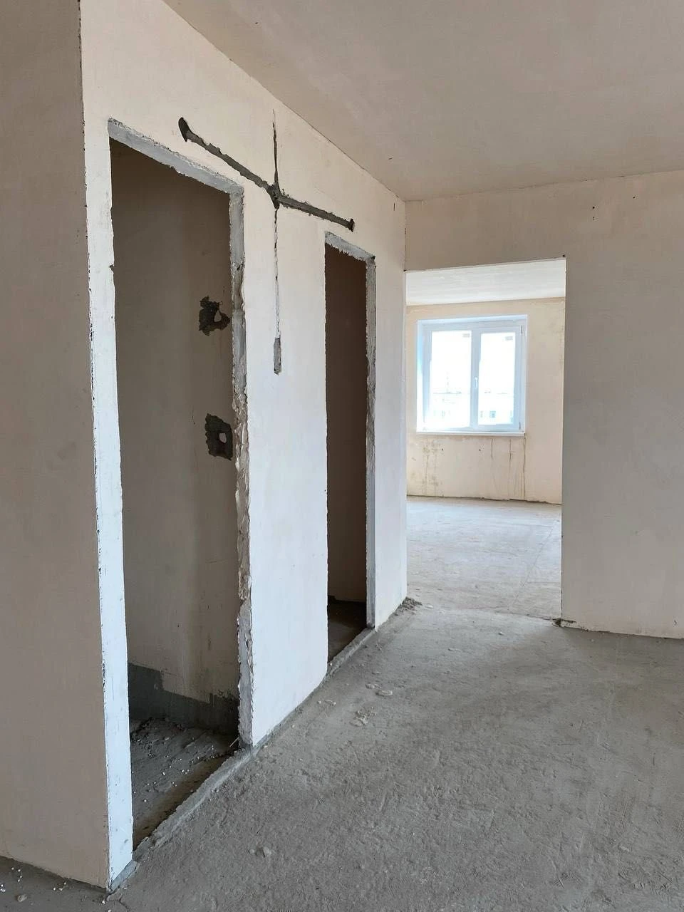 Продам простору 2-кімнатну квартиру 87 м² у центрі Лівого бе