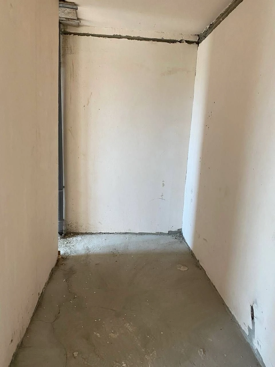 Продам простору 2-кімнатну квартиру 87 м² у центрі Лівого бе