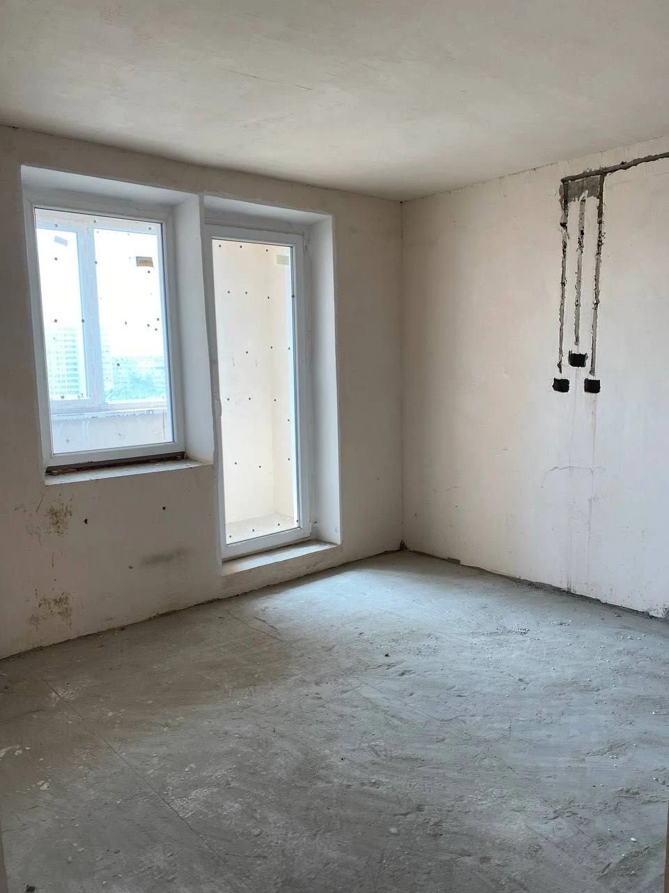 Продам простору 2-кімнатну квартиру 87 м² у центрі Лівого бе
