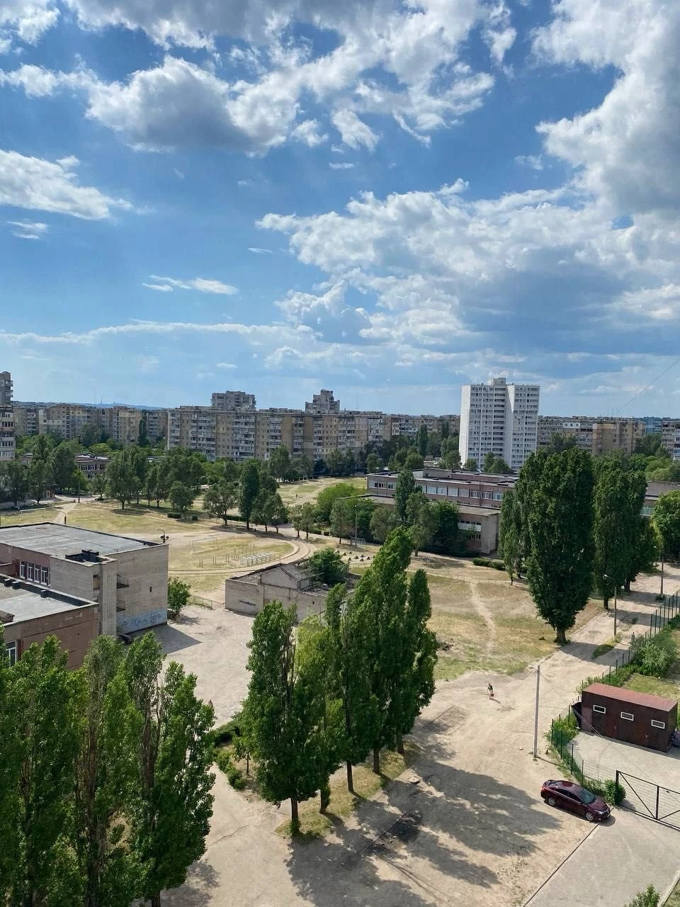 Продам простору 2-кімнатну квартиру 87 м² у центрі Лівого бе