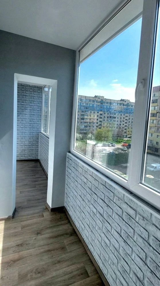 Продається 2-кімнатна квартира, 11 мікрорайон