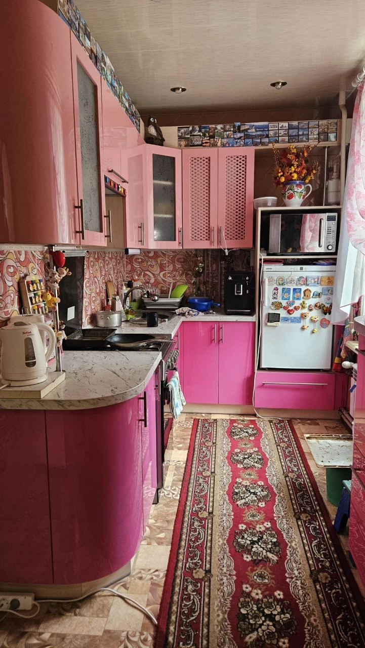For sale 4-room apartment in Sosgorod, mar