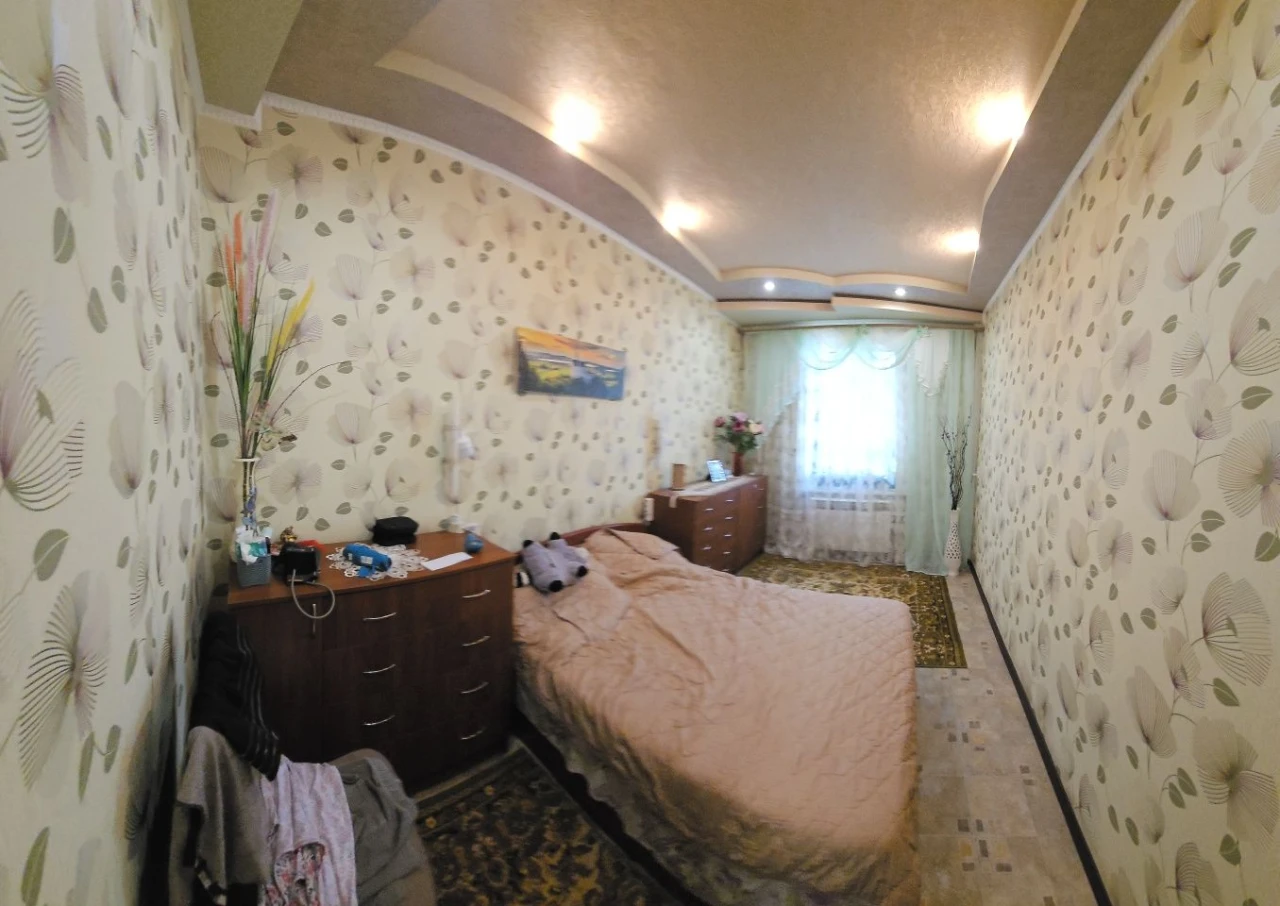 For sale 4-room apartment in Sosgorod, mar