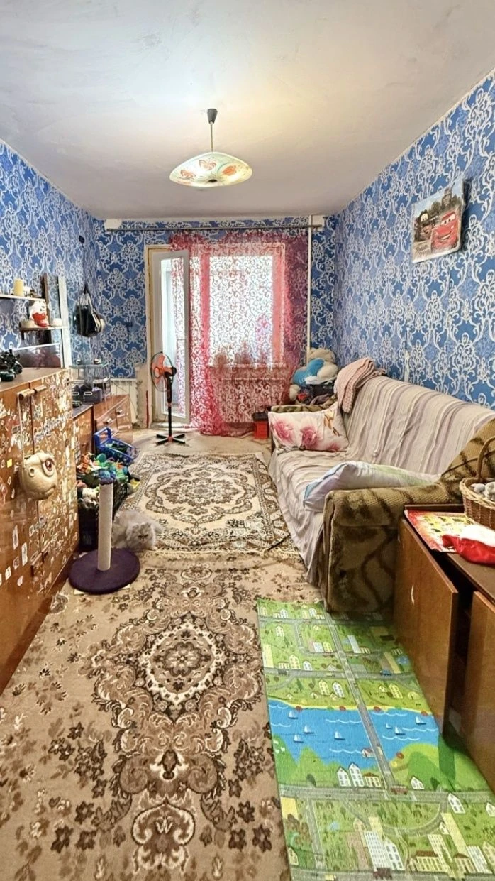 FOR SALE - 4-bedroom apartment in Dnipro!