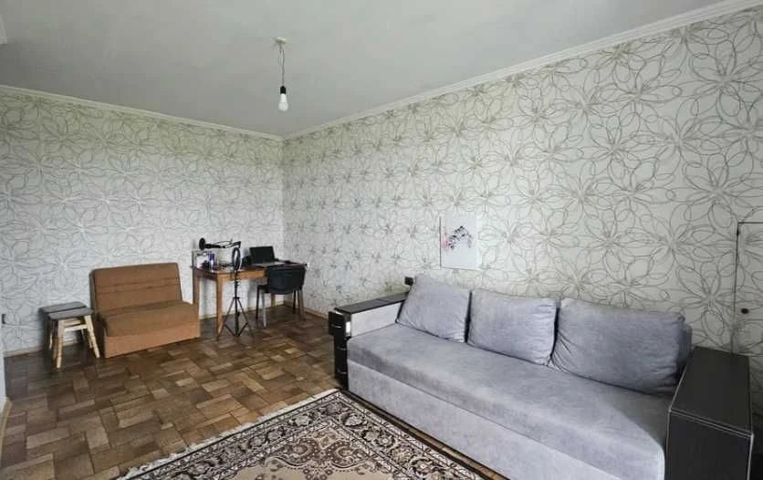For Sale: 2-Bedroom Apartment in a Great Location