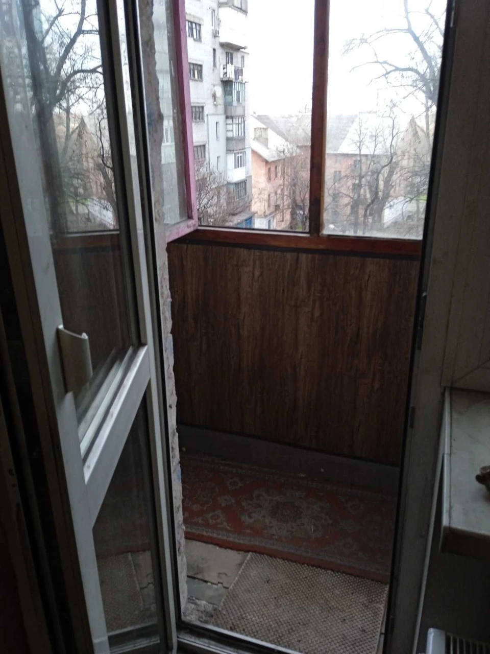 For sale: 2-bedroom apartment in the city center.