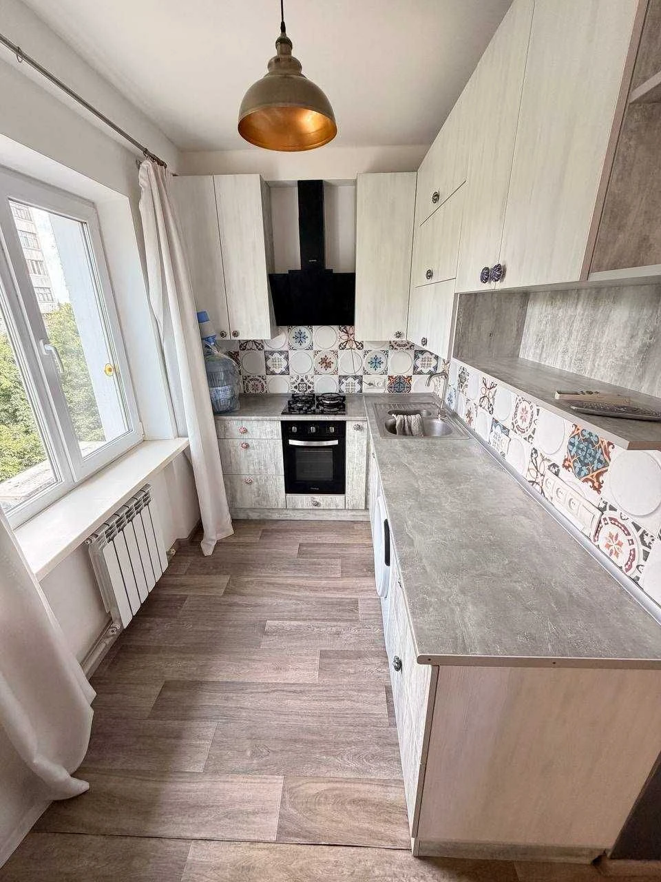 For Sale: 3-bedroom apartment. Cheremushky. Kastan