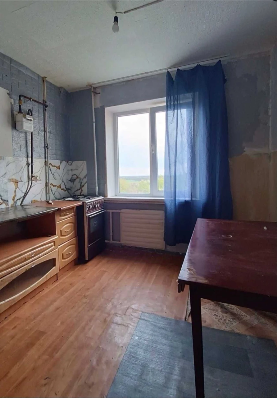 ПРОДАЖ 2-кімнатної квартири на вул. Харківській (лівий берег