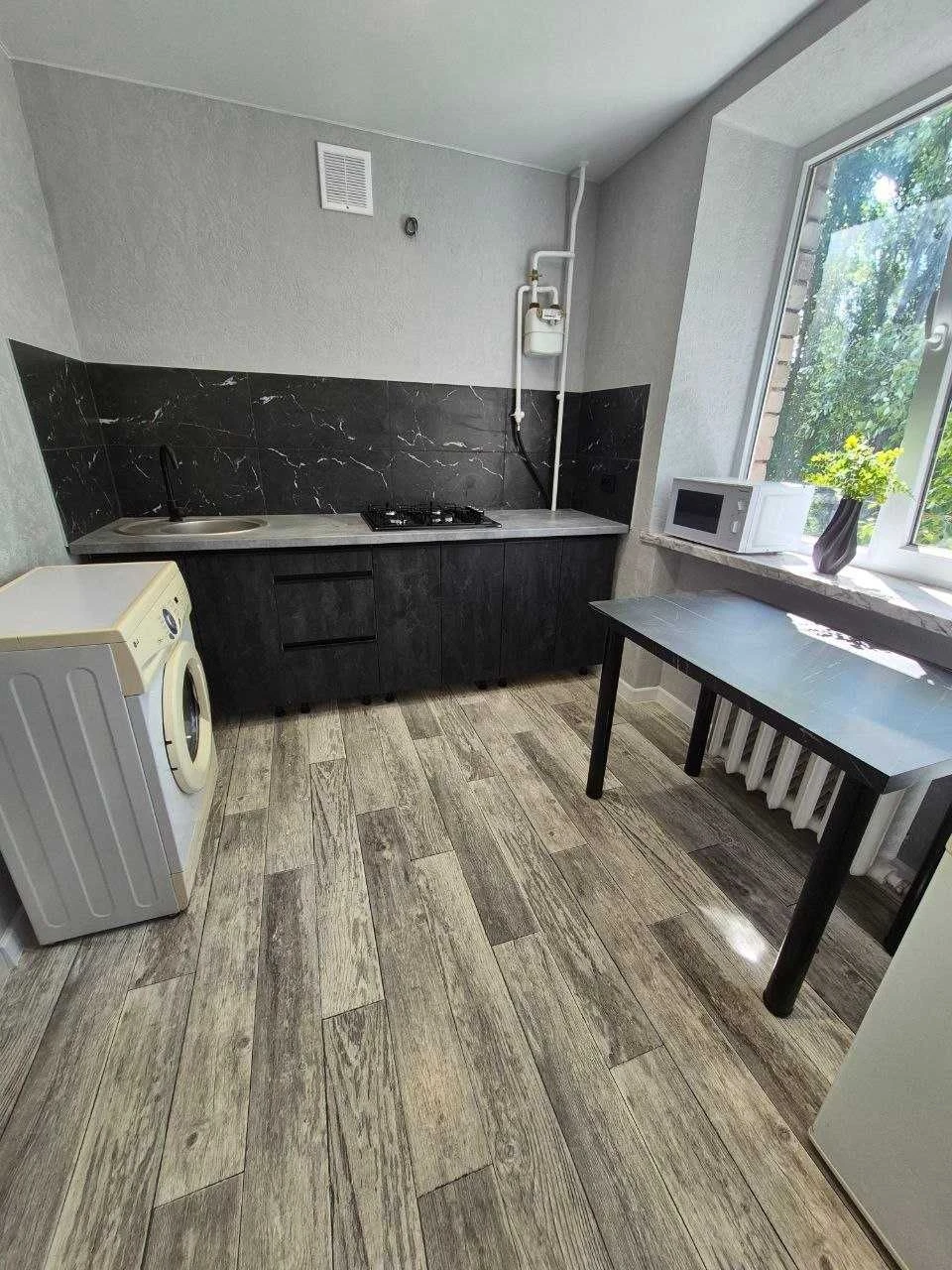 Renovated + perfect layout! 2-bedroom apartment in Dneprostroye