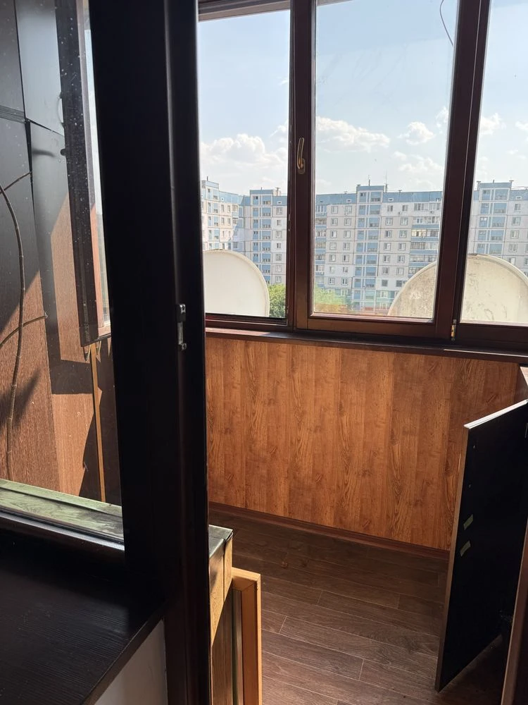 Продам 4х комн. квартиру, левый берег 4 мкрн. А