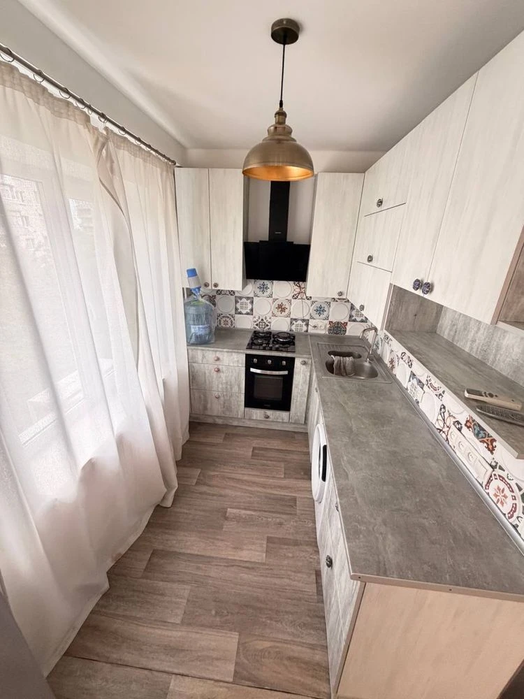 For Sale: 3-bedroom apartment. Right Bank. Cheremushki.