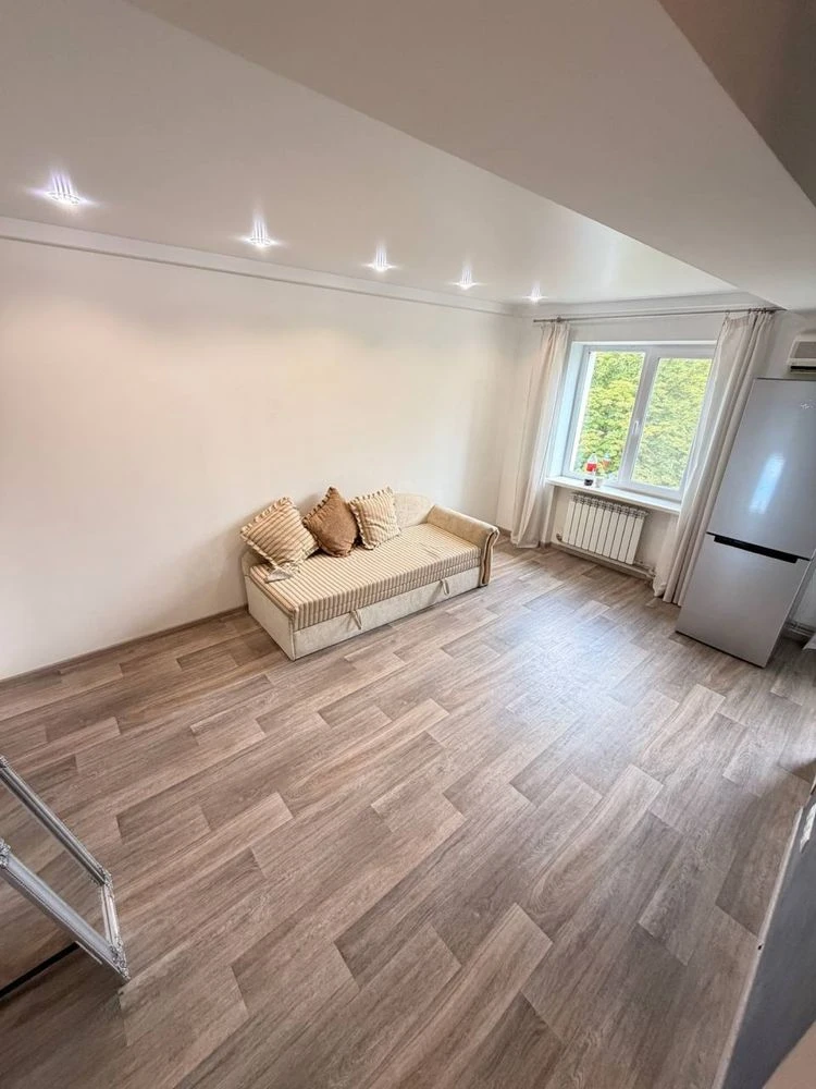 For Sale: 3-bedroom apartment. Right Bank. Cheremushki.