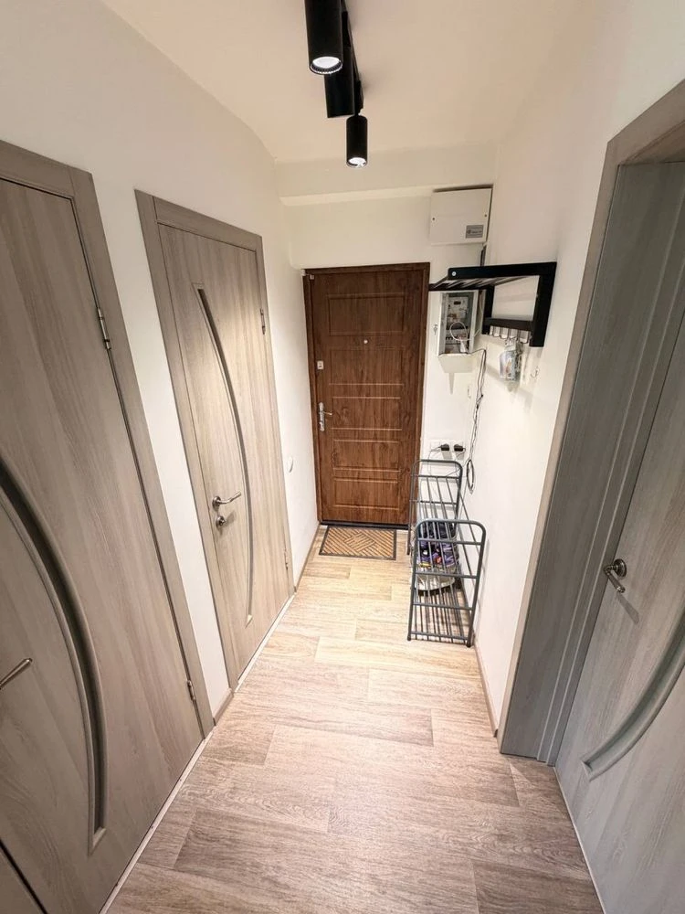 For Sale: 3-bedroom apartment. Right Bank. Cheremushki.