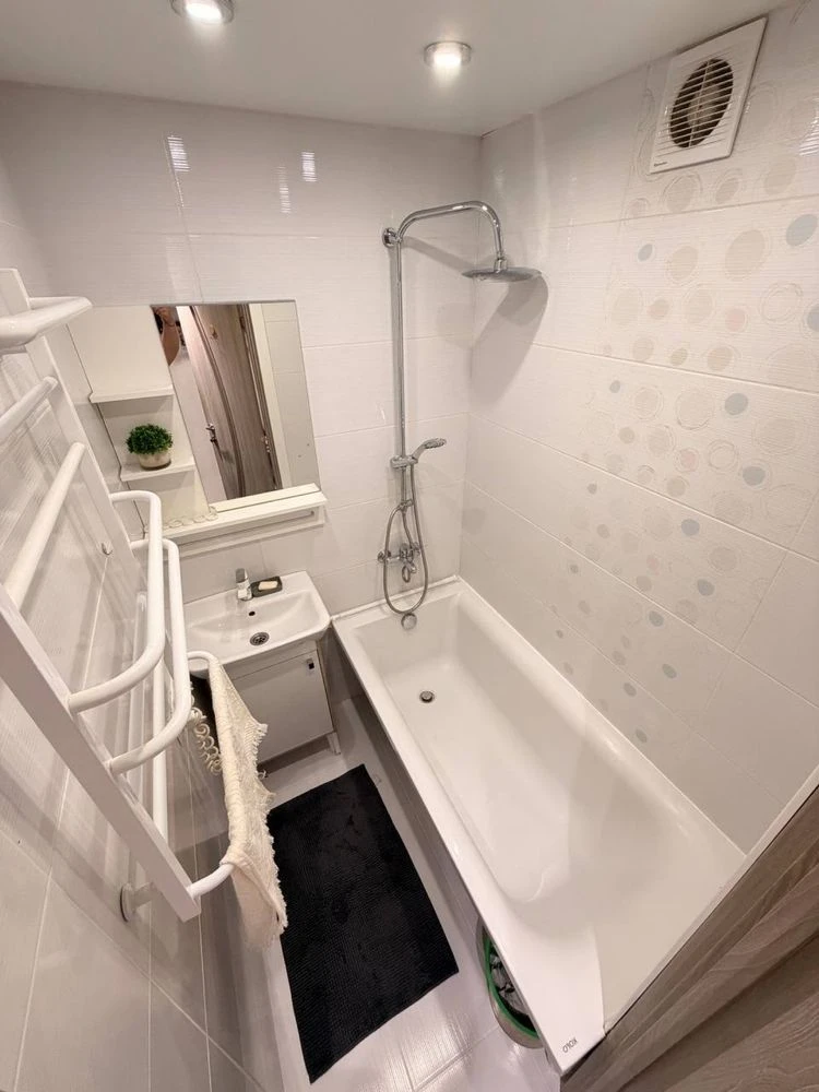 For Sale: 3-bedroom apartment. Right Bank. Cheremushki.