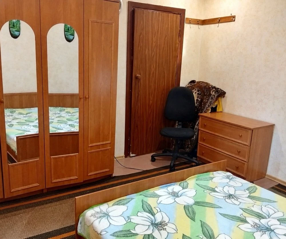 Продається 3-кімнатна квартира, Левий берег
