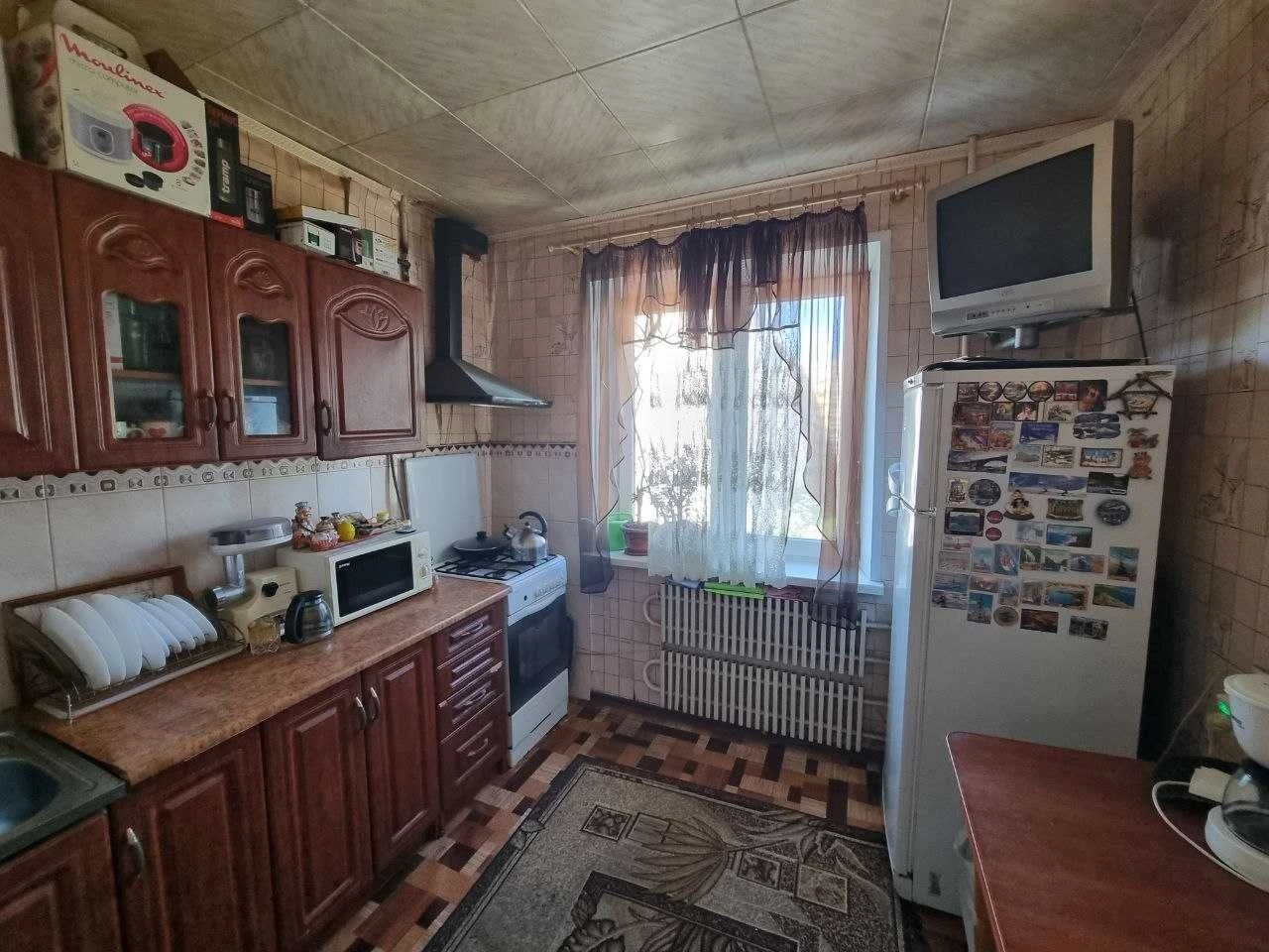 Продається власний 5-кімнатний будинок у Кам'янському