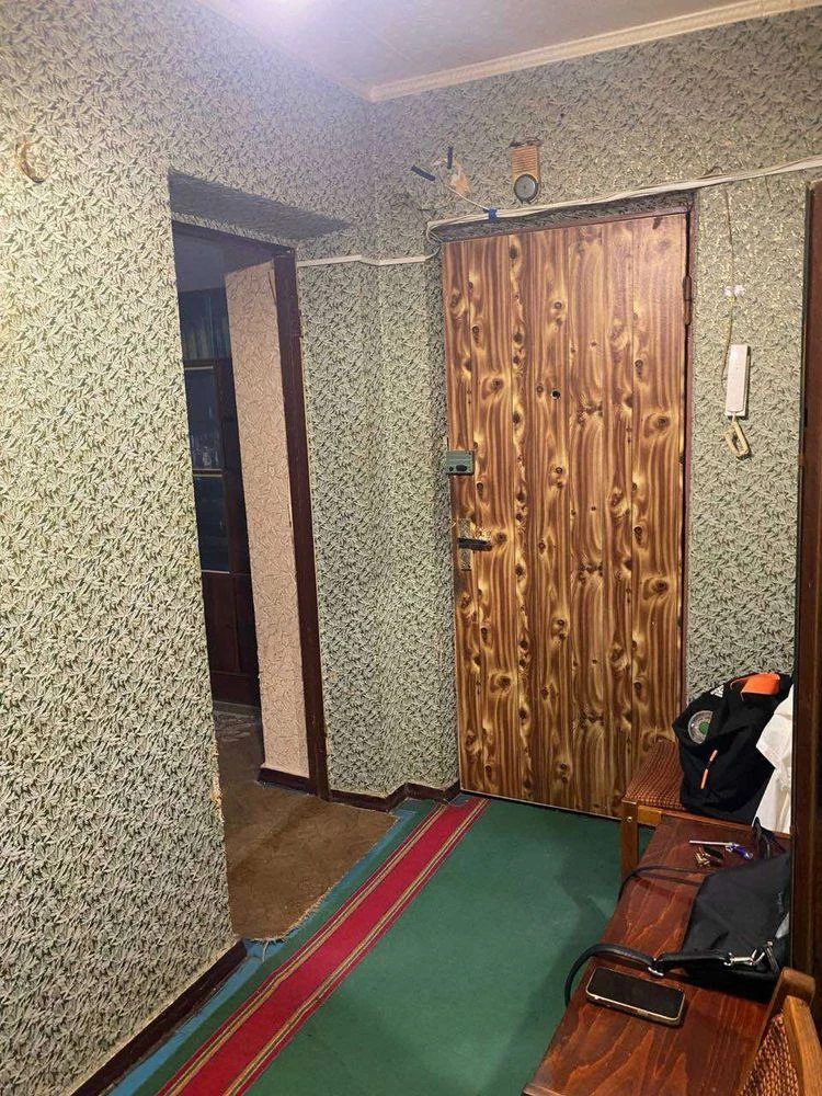 For Sale: 2-room apartment on the BAME