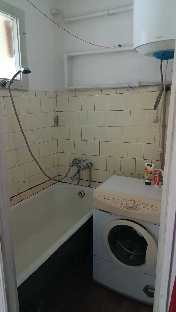 For Sale: 3 rooms, Vladimir Sirenko Street (Loktykhova)